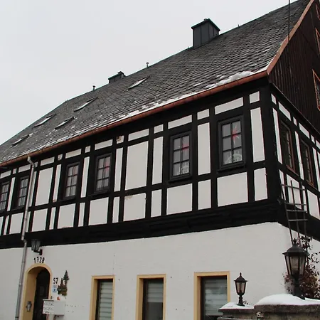 Fachwerkwinkel Erzgebirge Ein Historisches Fachwerkhaus Aus Dem Jahr 1728 Neudorf (Saxony)